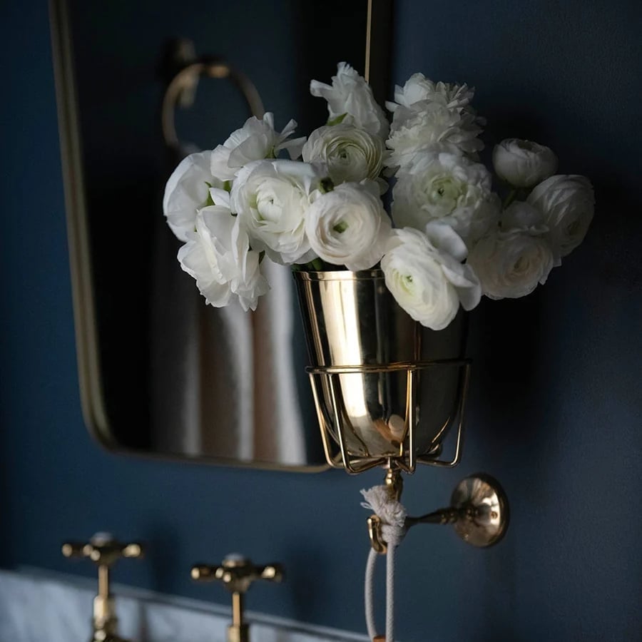 Holdify – The Stylish Wall Vessel for Every Room