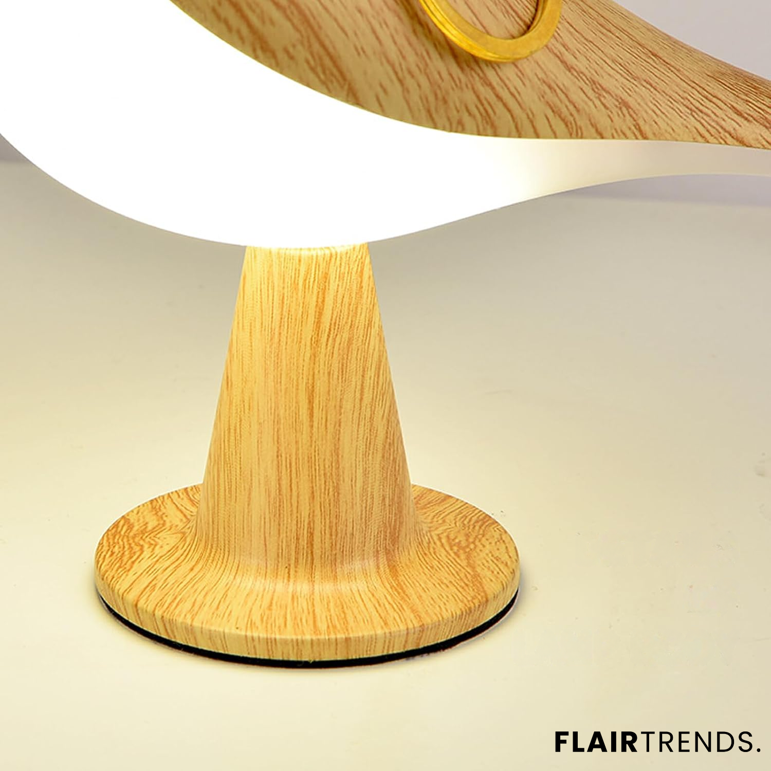 LumiBird – Magical Light & Scent for Relaxing Moments