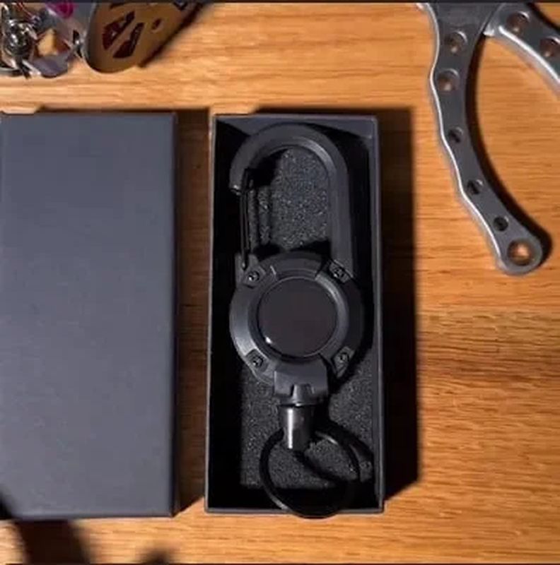 1+1 FREE | GearGrip – The Tactical Keychain for Adventure & Everyday Use