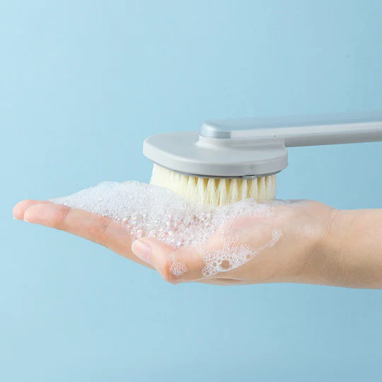 GlowWhisk – Gentle Cleaning for Your Skin!