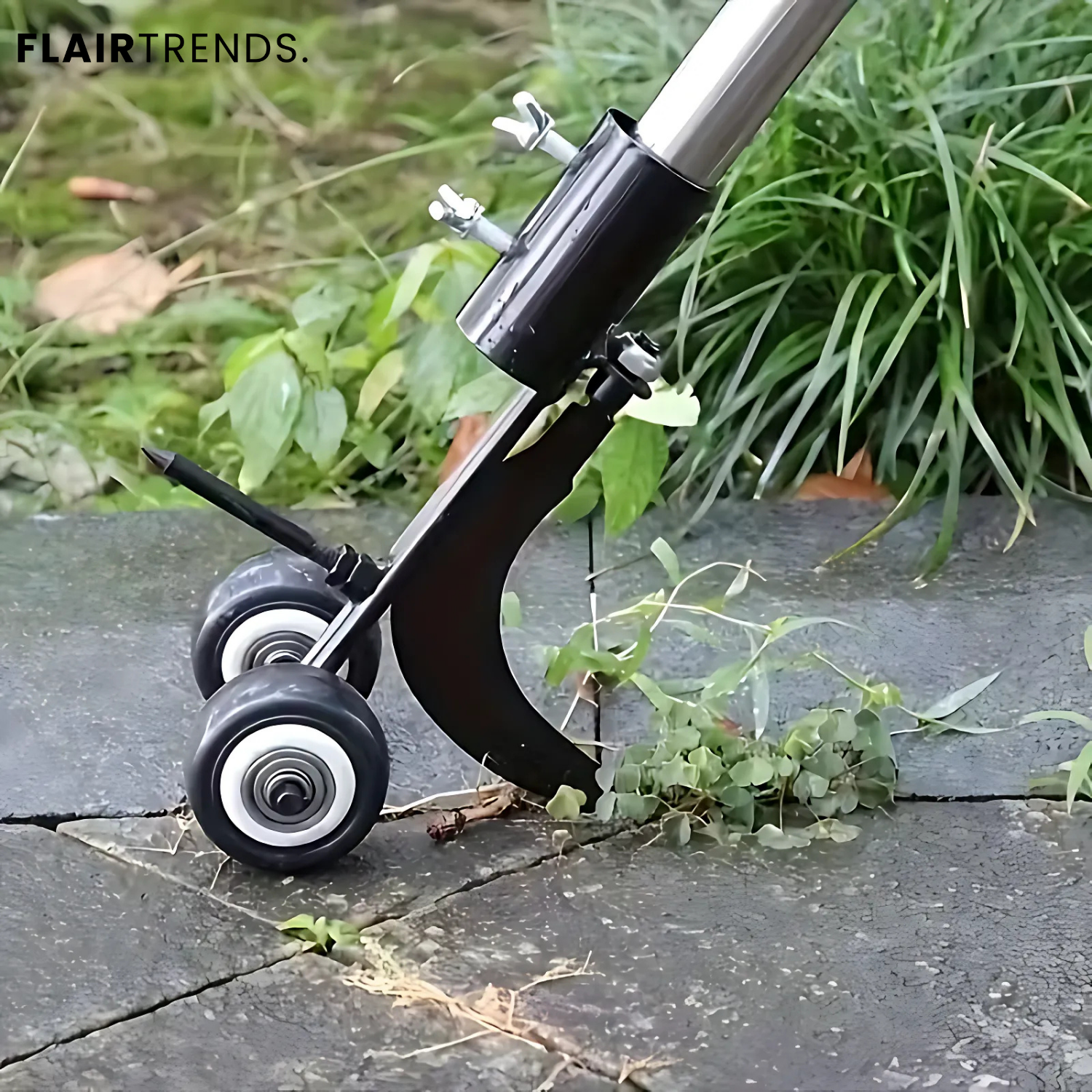 GartenBlitz – Back-Friendly Weed Removal for Neat Paths