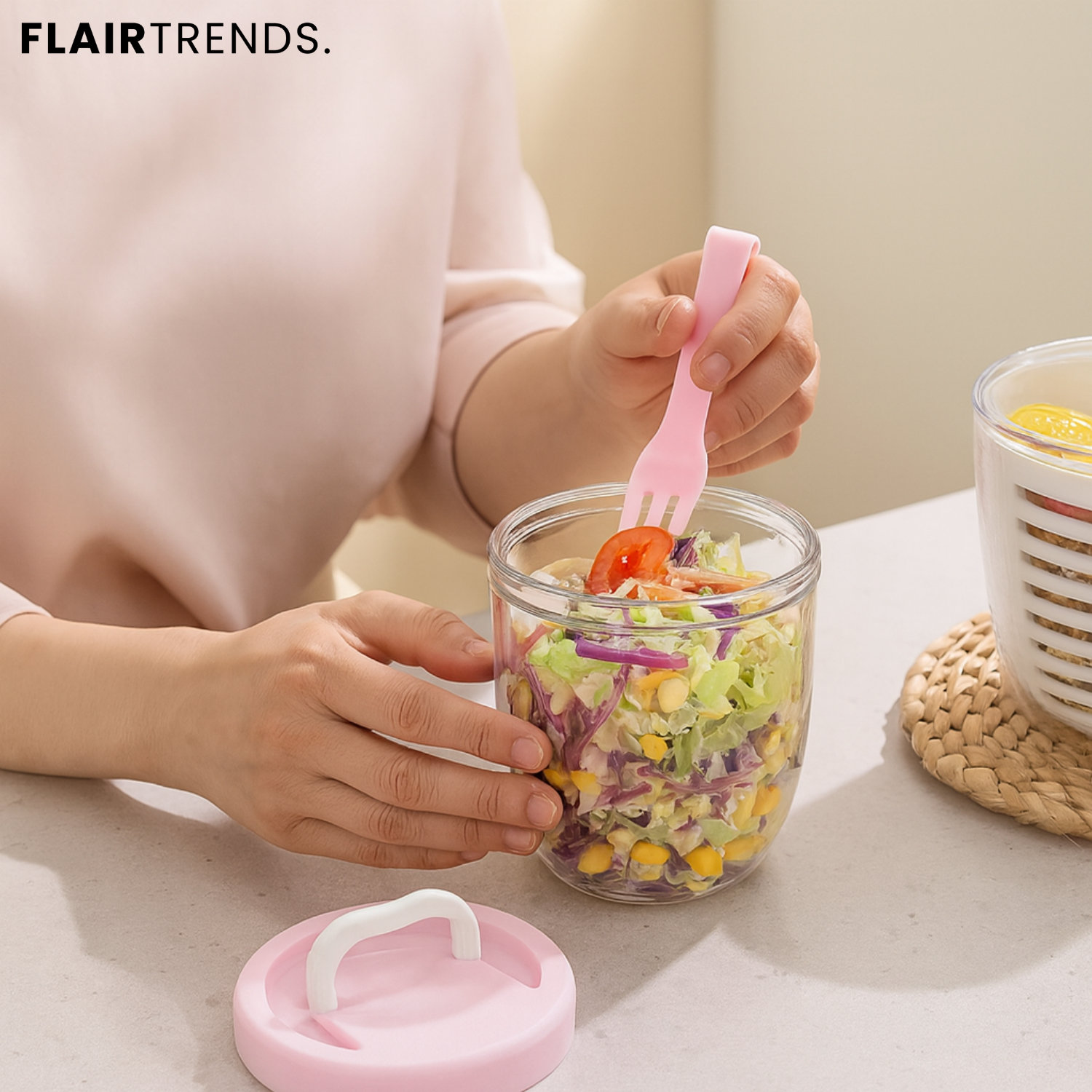 SnackFresh – Elegance Meets Freshness on the Go