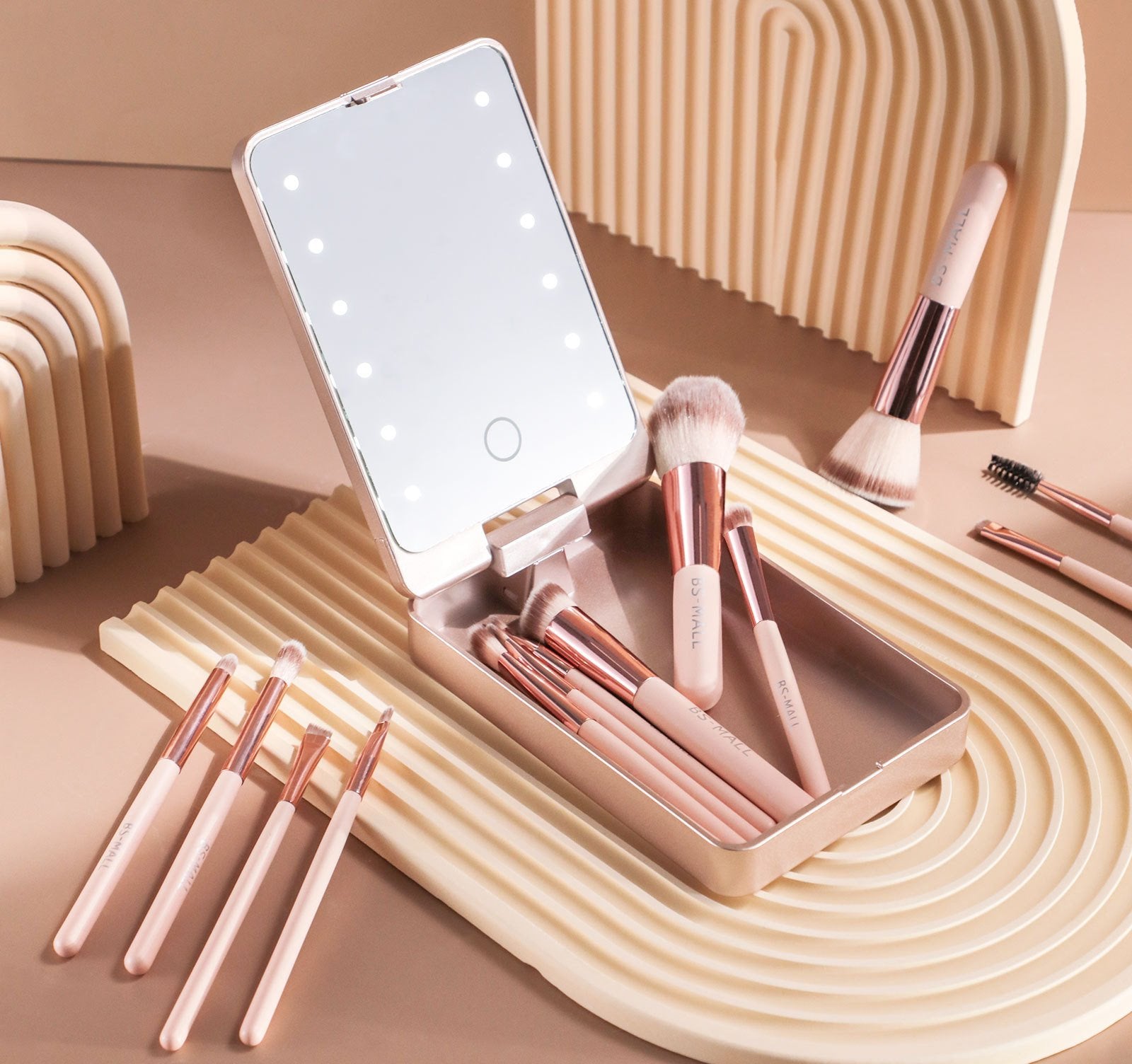 MirrorGlam – Flawless Makeup On-The-Go, Anytime, Anywhere!