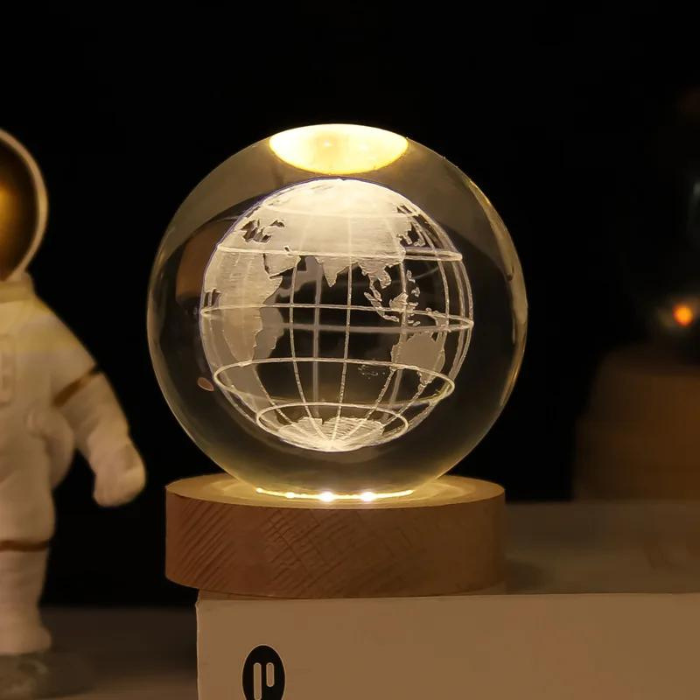 AuraSphere – The Floating Crystal Lamp with Magical Energy!