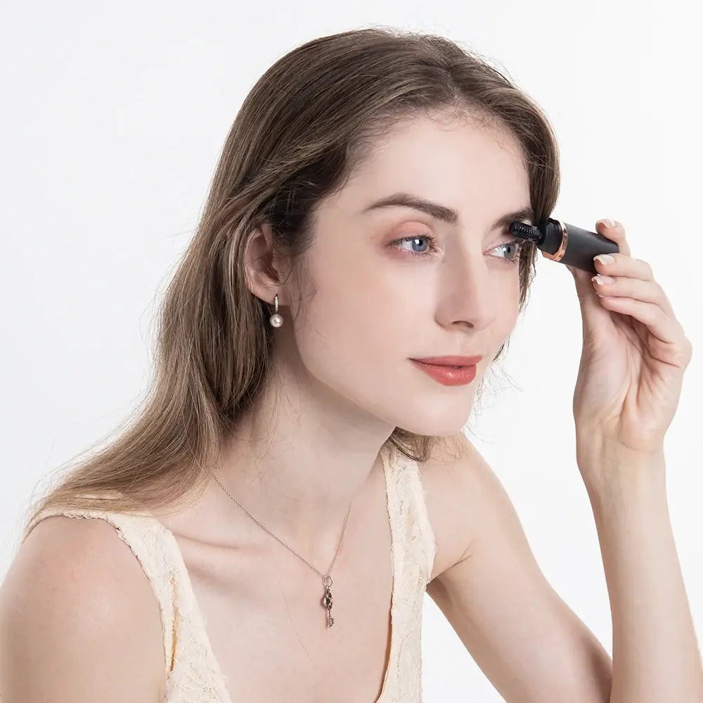 LashGlam – Perfectly Curled Lashes in Seconds!