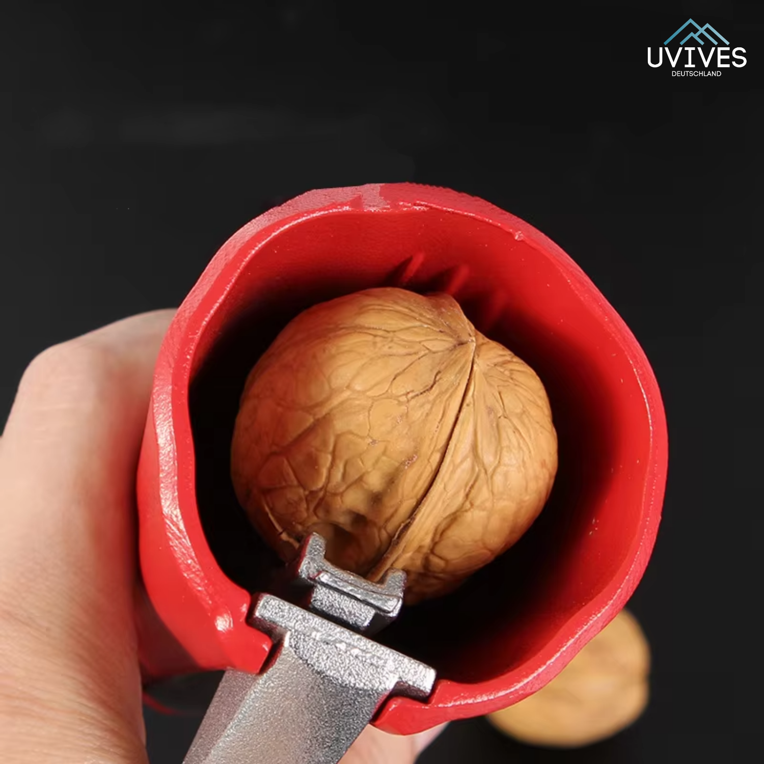 1+1 FREE | NussMeister – Cracks Every Nut with Minimal Effort