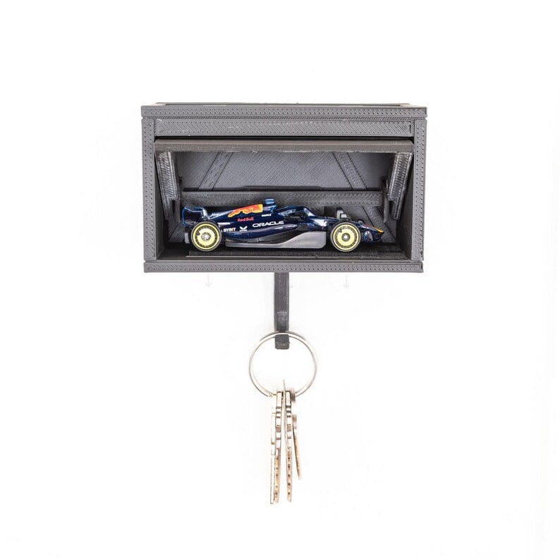KeySwing – The Key Holder that Moves!
