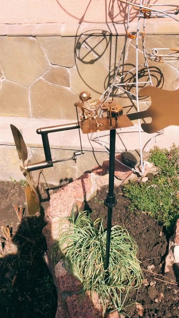 WindMelody – Musical Wind Spinner for Garden & Patio