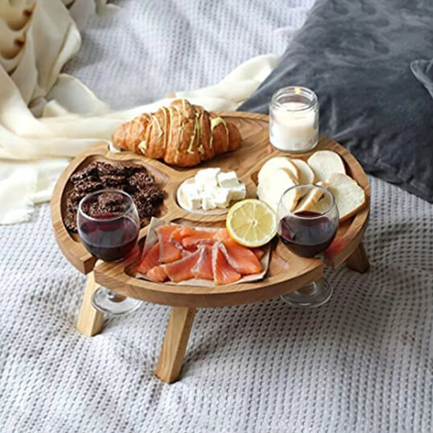 WoodenFold – The Stylish Folding Table You Can Take Anywhere