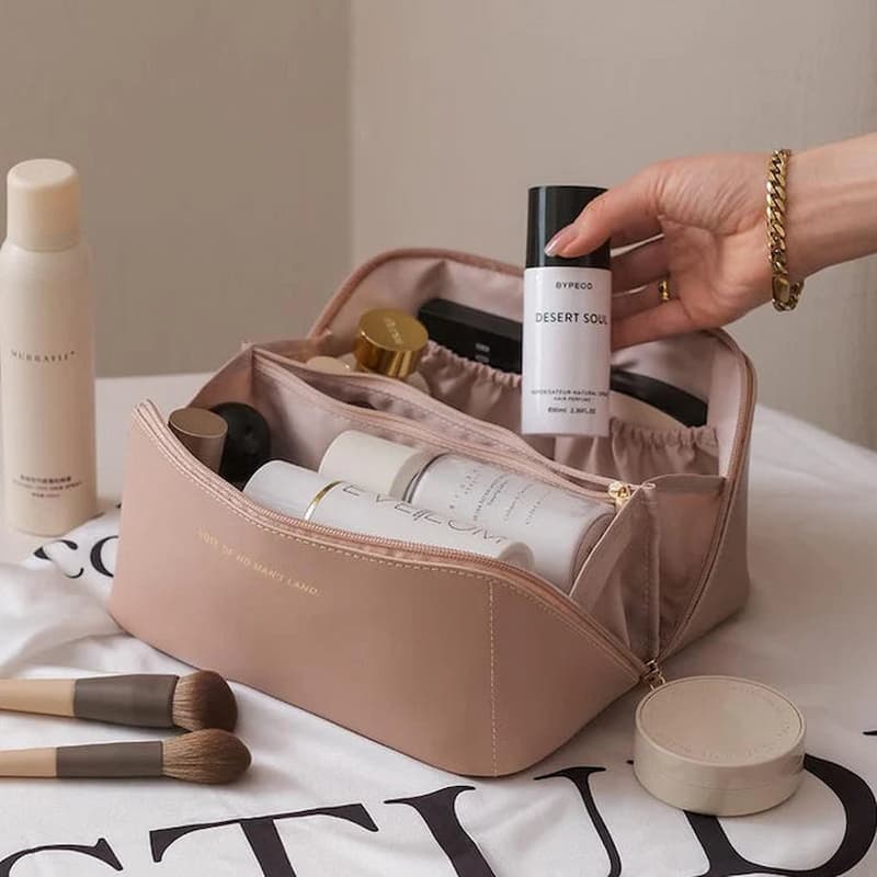 GlamNest – Elegance Meets Organization for Your Beauty Routine!