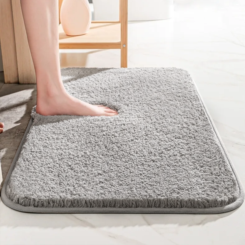 PlushDry – Luxury Bath Mat for Warm & Dry Feet