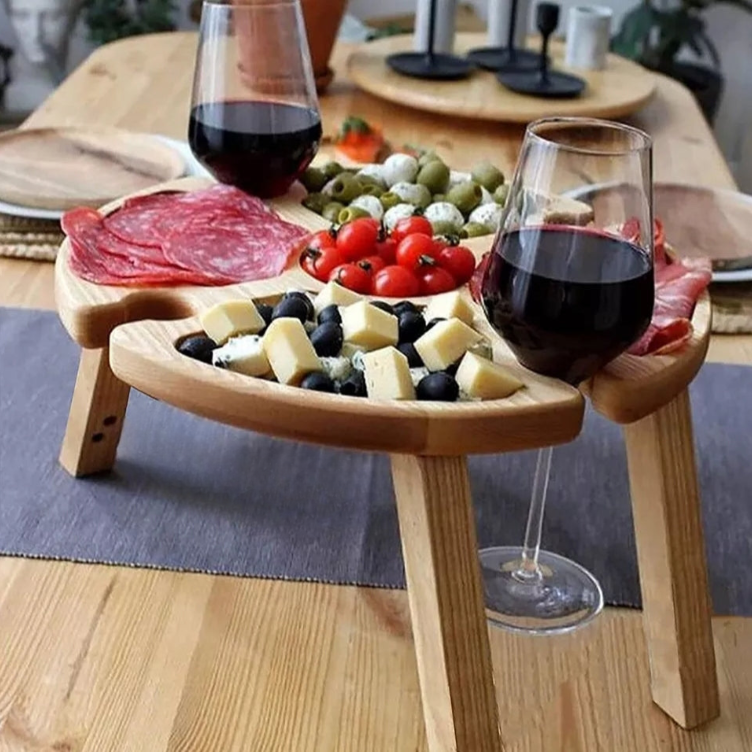 WoodenFold – The Stylish Folding Table You Can Take Anywhere