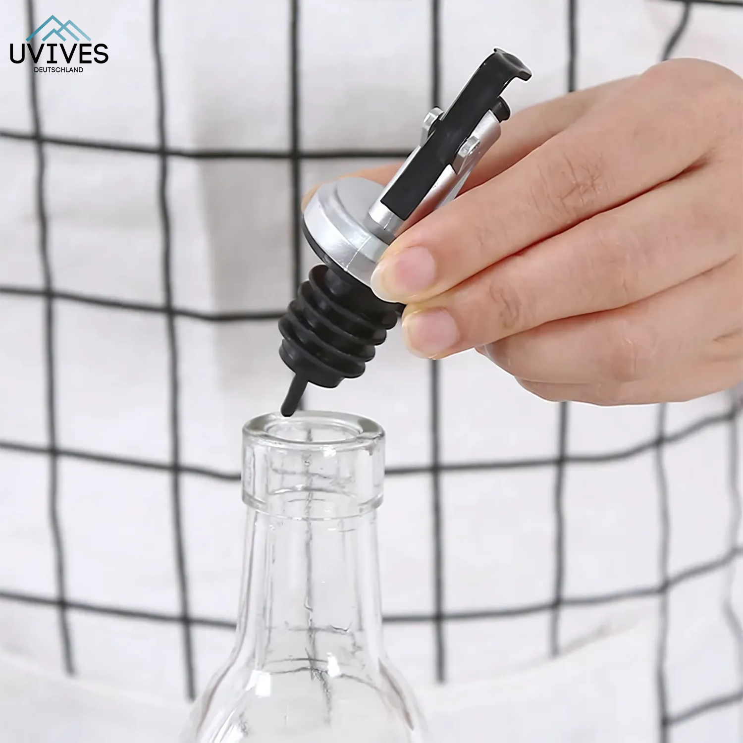 2+2 FREE | PourMate – Drip-free pouring at the touch of a button