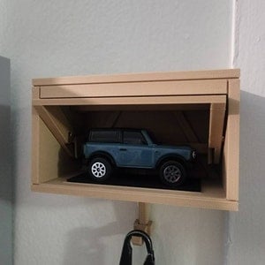 KeySwing – The Key Holder that Moves!