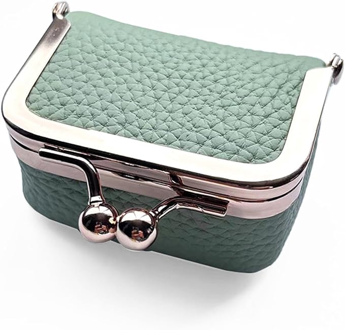 GlitzNest – Your Jewelry, Always Chic on the Go