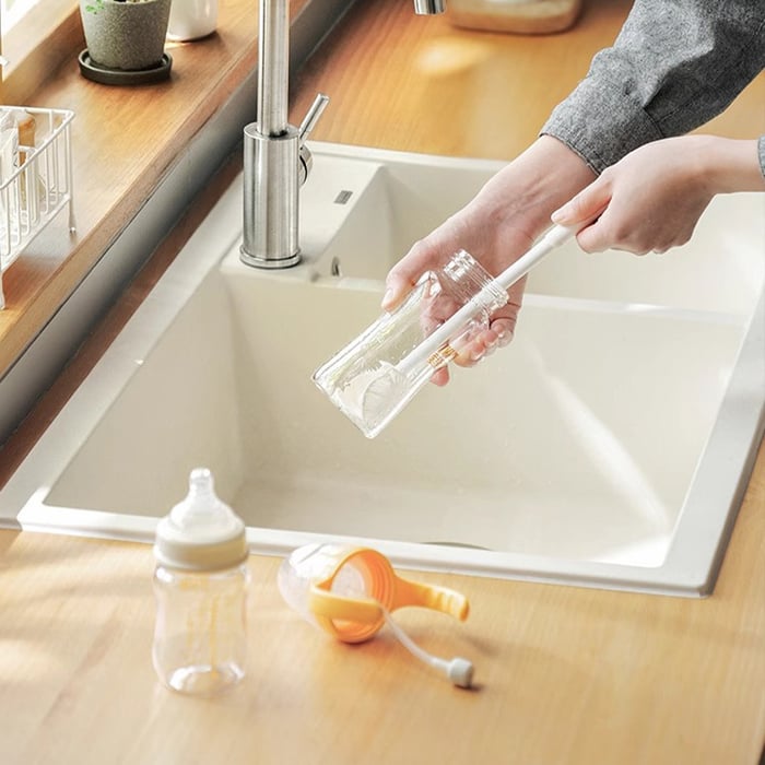 1+1 FREE | PureBrush – The Hygienic Silicone Brush for Bottles & More!