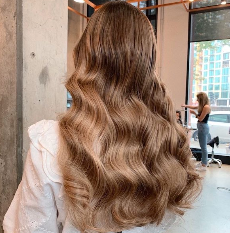 AllurBrush – Clean & Healthy Hair with Just One Click