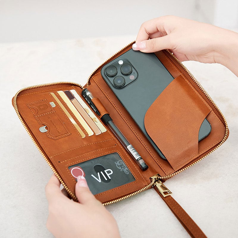 SafePort – Smart RFID-Protected Passport Holder