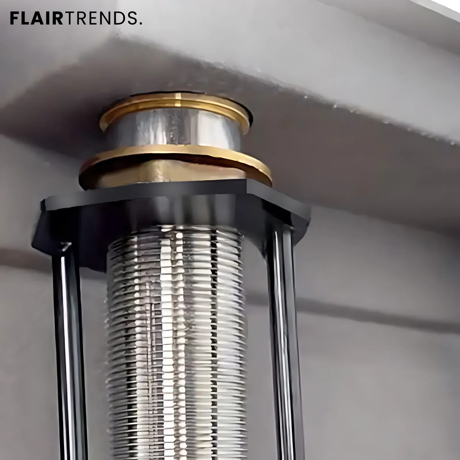 TwistReach – The Go-To Tool for Tight Spaces!