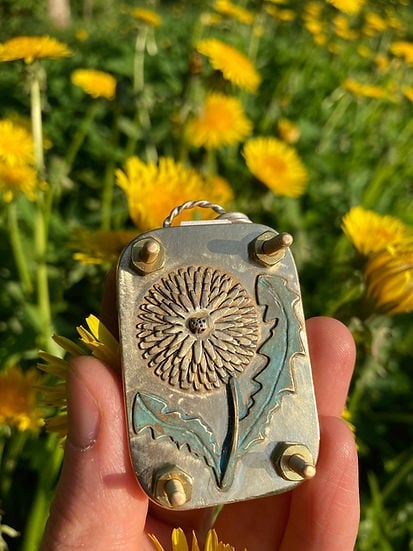 FloraKeep – Preserve Your Favorite Flowers Forever!