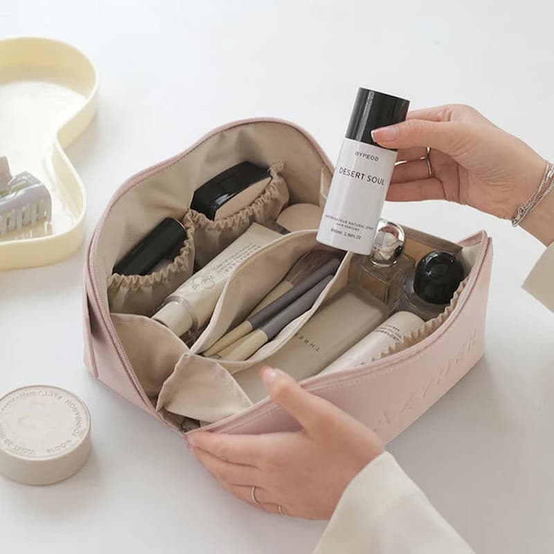 GlamNest – Elegance Meets Organization for Your Beauty Routine!