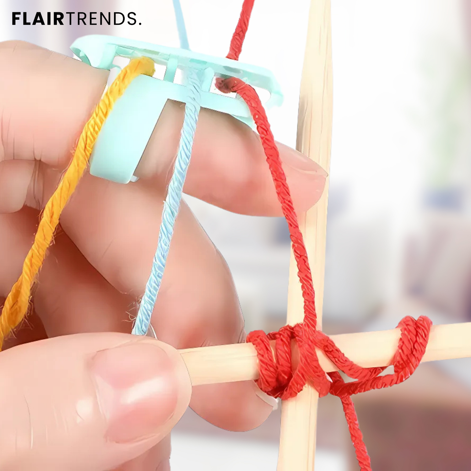 2+3 FREE | EasyThread – The Yarn Guide Ring for Relaxed Knitting