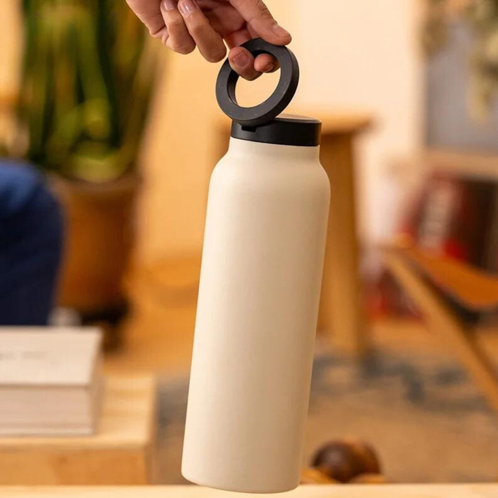 HydraGrip Flask – Drink, hold, enjoy hands-free!