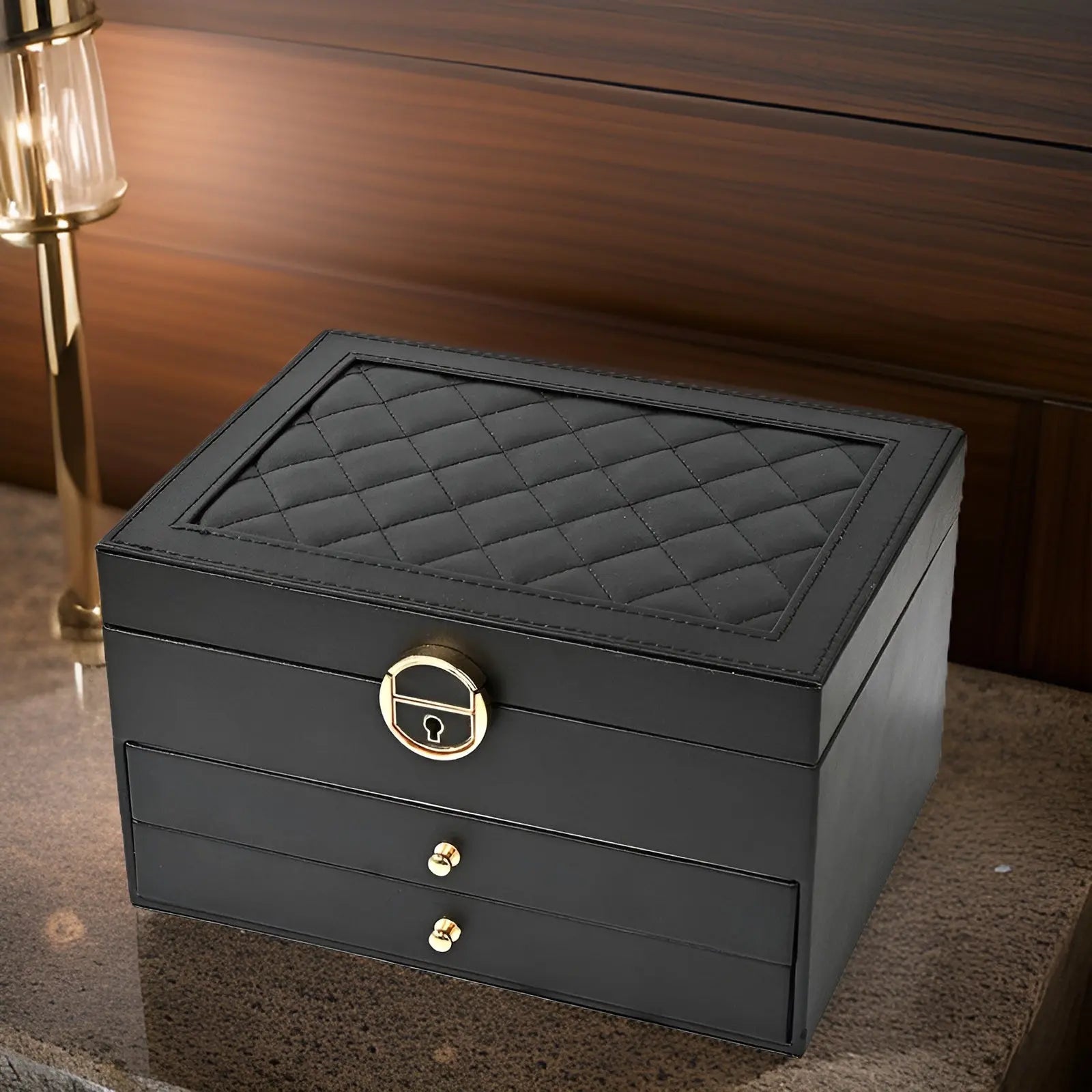 LuxeTrove – Stylish Jewelry Organizer with a Touch of Luxury