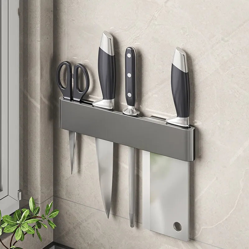 BladeNest – Store Knives Safely & Stylishly