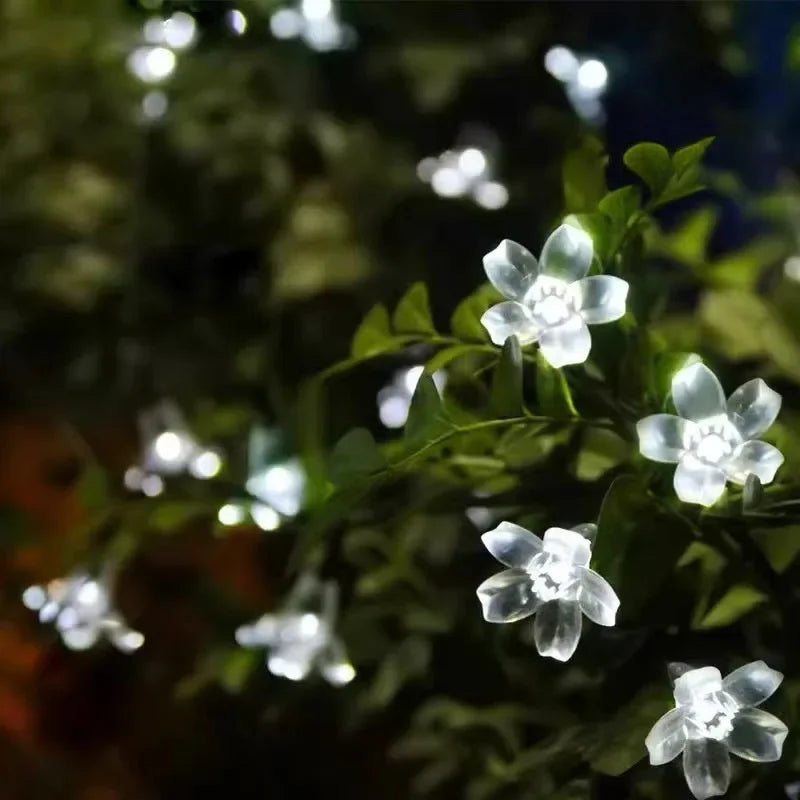 SunBlossom – Solar-Powered Garden Flower with Enchanting Light