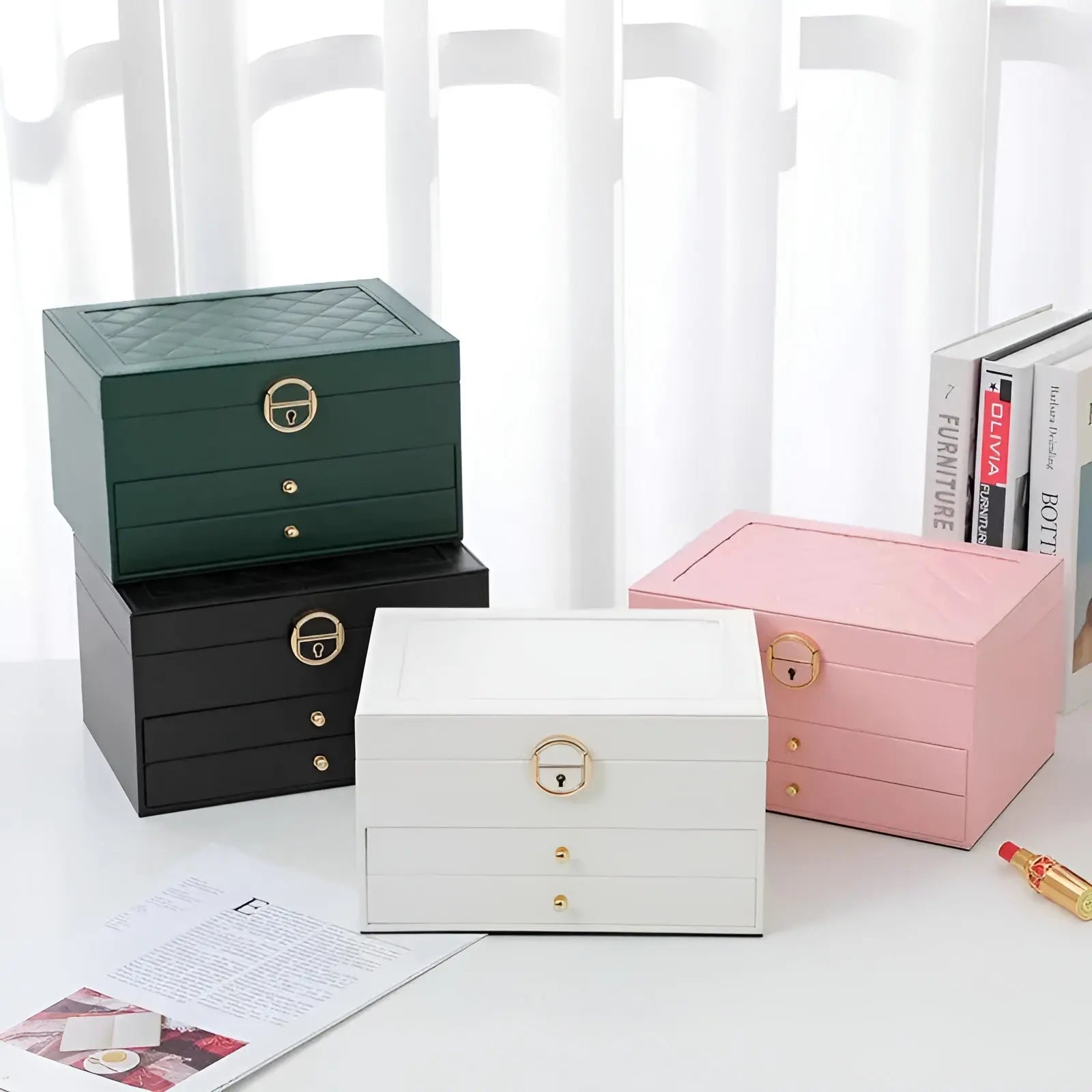 LuxeTrove – Stylish Jewelry Organizer with a Touch of Luxury
