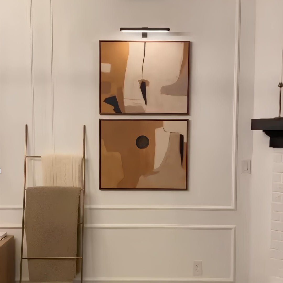 LumoFrame – Perfect Light for Your Art!