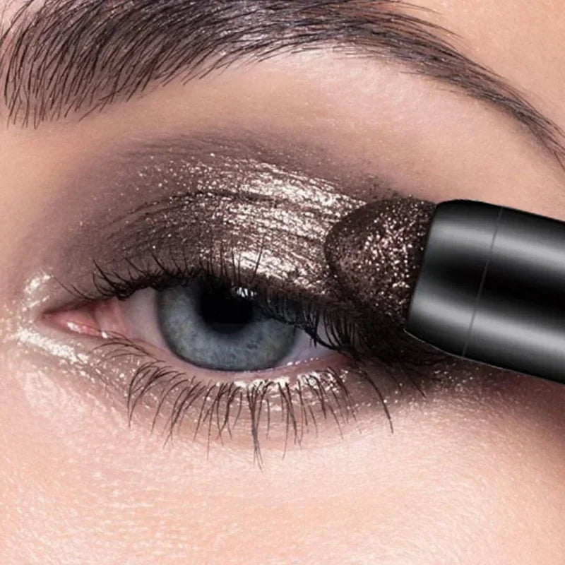 GlamGlow – Waterproof Eyeshadow Stick with Long-Lasting Shine