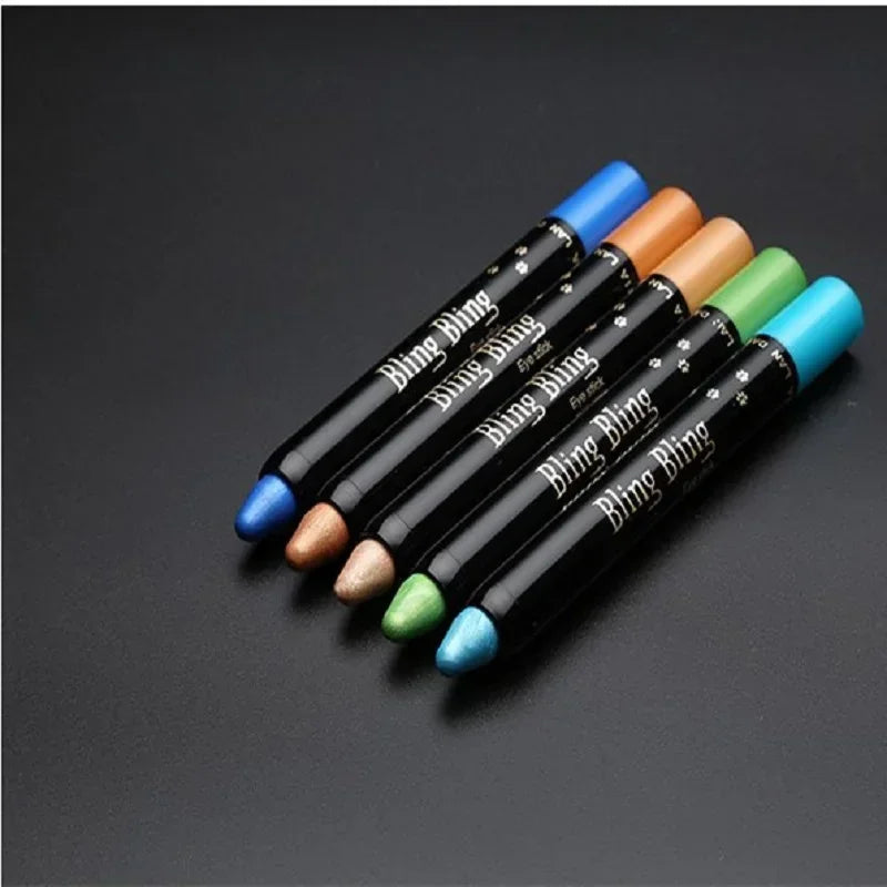 GlamGlow – Waterproof Eyeshadow Stick with Long-Lasting Shine