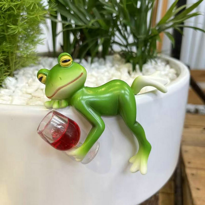 FrogWhimsy – The playful decoration for pots & gardens