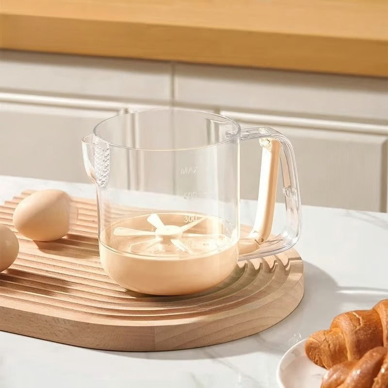 MixMaster Cup – Stir, Measure, Filter in One Grip!