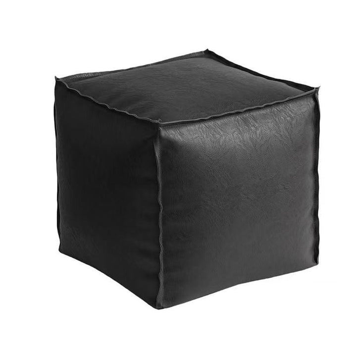 SpaceSeat – Seat meets storage space, perfectly hidden!