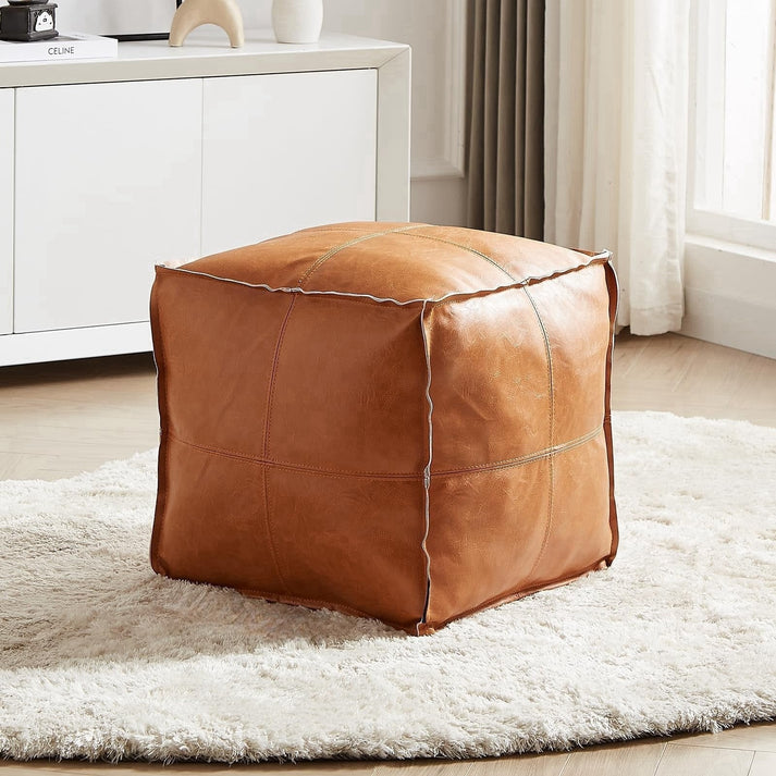 SpaceSeat – Seat meets storage space, perfectly hidden!