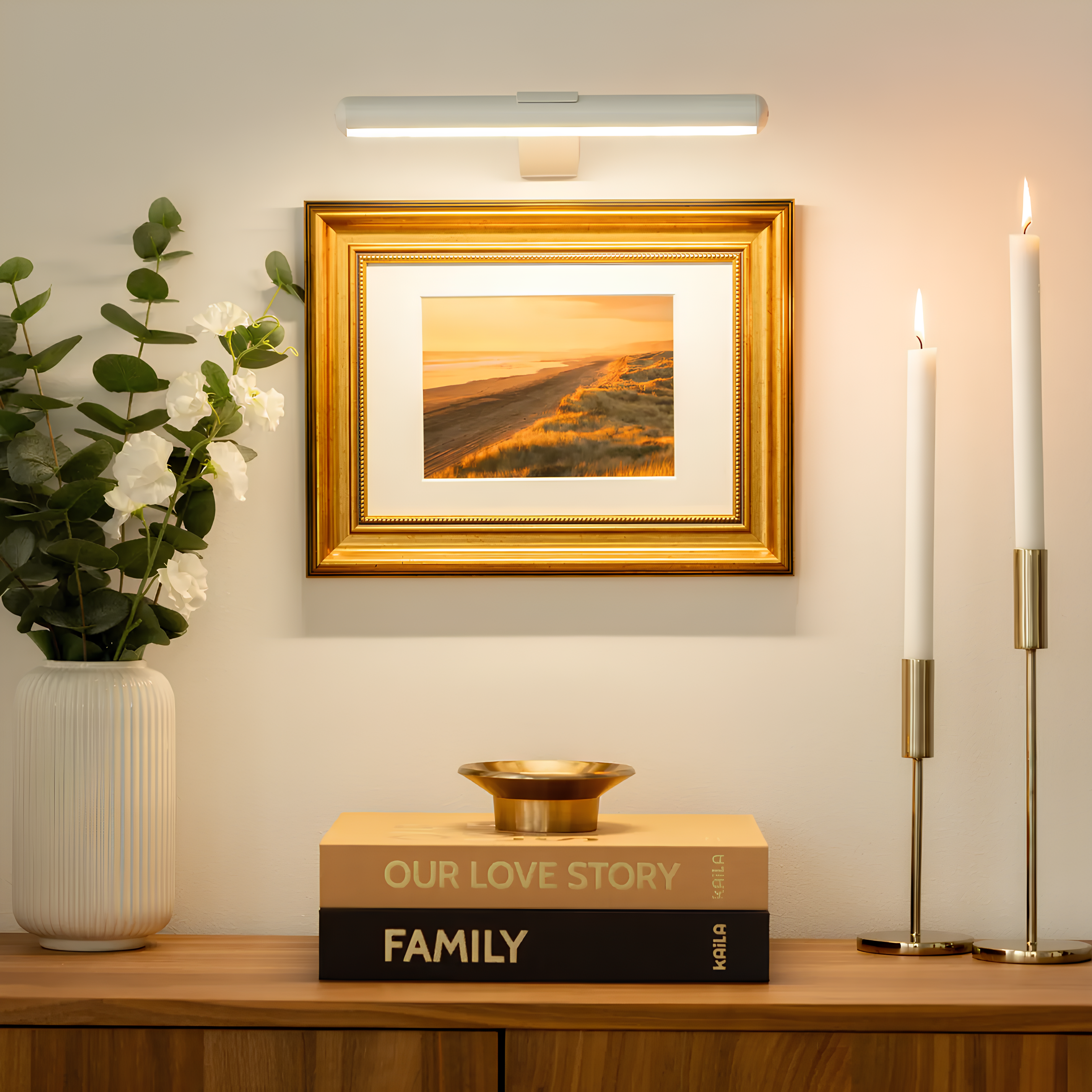 LumoFrame – Perfect Light for Your Art!