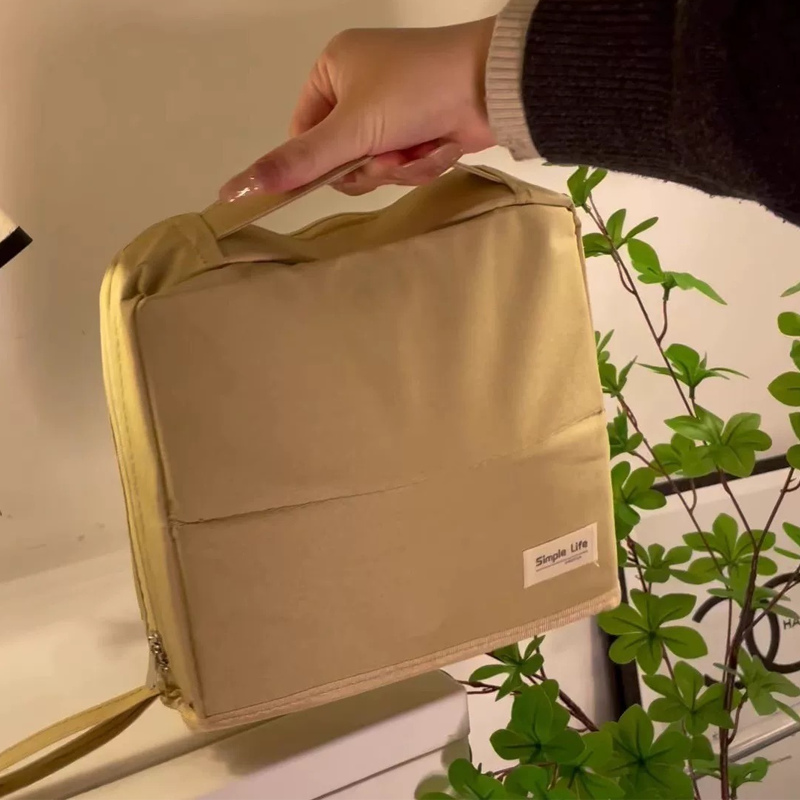 CosmiCase – The Ultimate Cosmetic Bag for Home & Travel