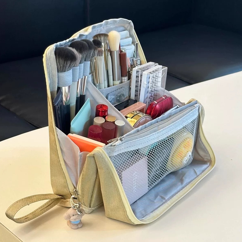 CosmiCase – The Ultimate Cosmetic Bag for Home & Travel