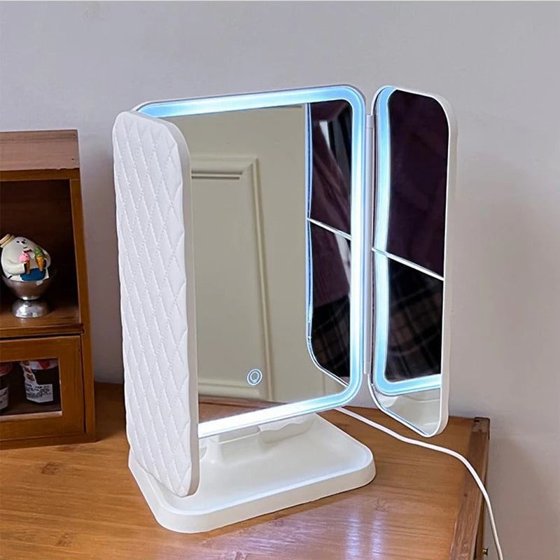 VisoLux – Your Portable Beauty Mirror for Flawless Makeup Anywhere