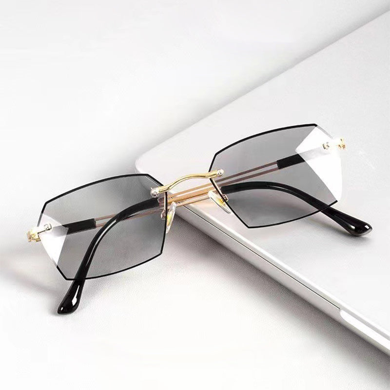 GlareBlock – Clear Vision & Protection Anywhere!