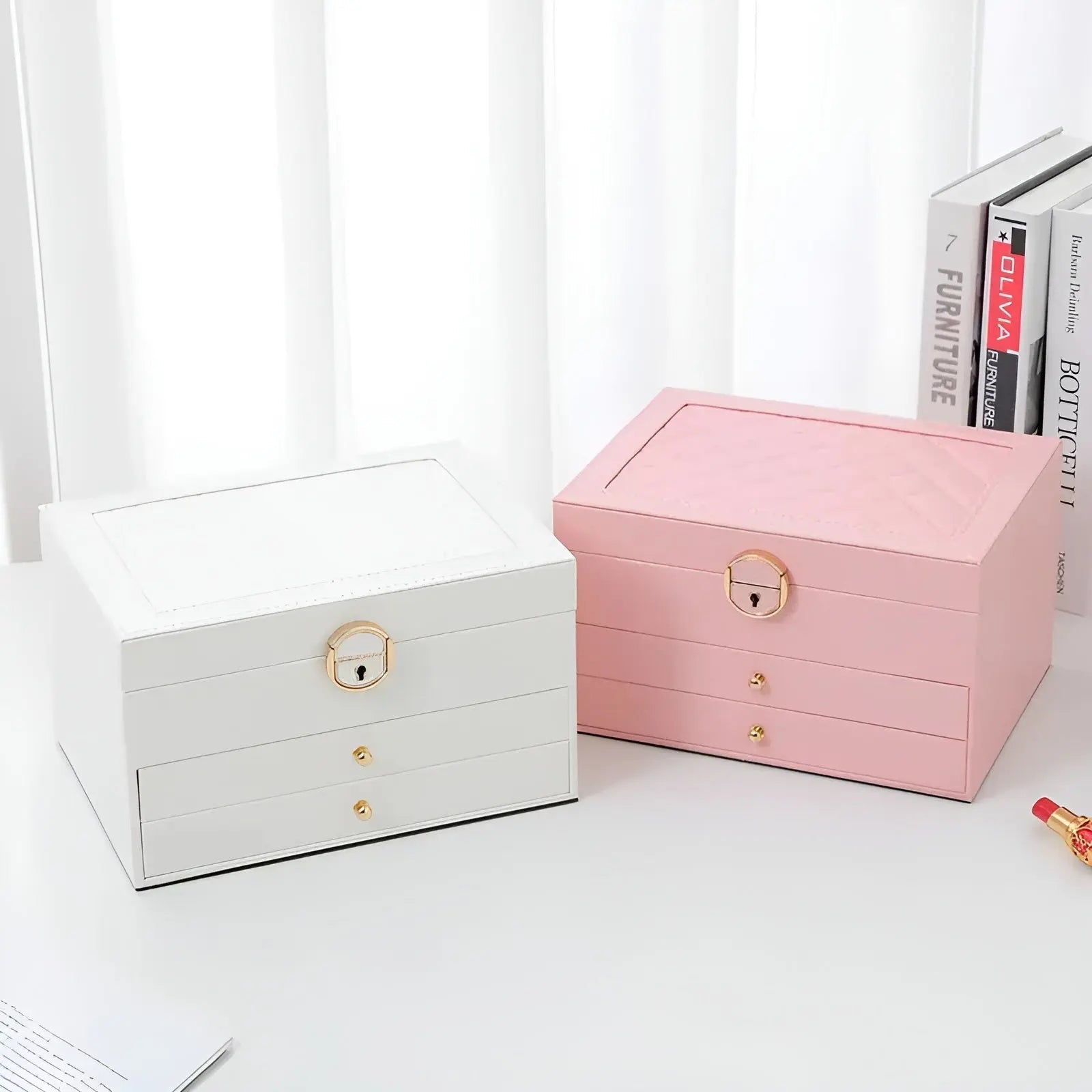 LuxeTrove – Stylish Jewelry Organizer with a Touch of Luxury